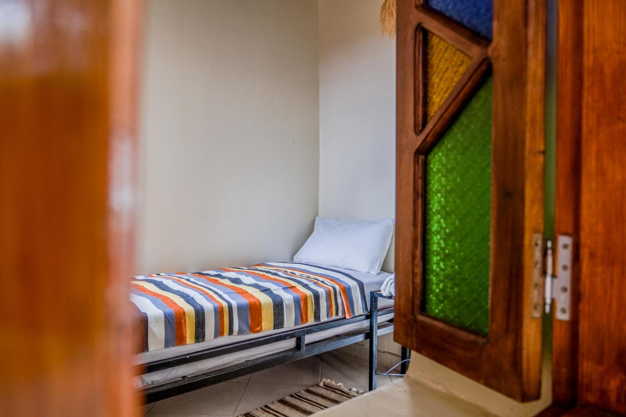 Yakout Hostel Танжер Екстер'єр фото